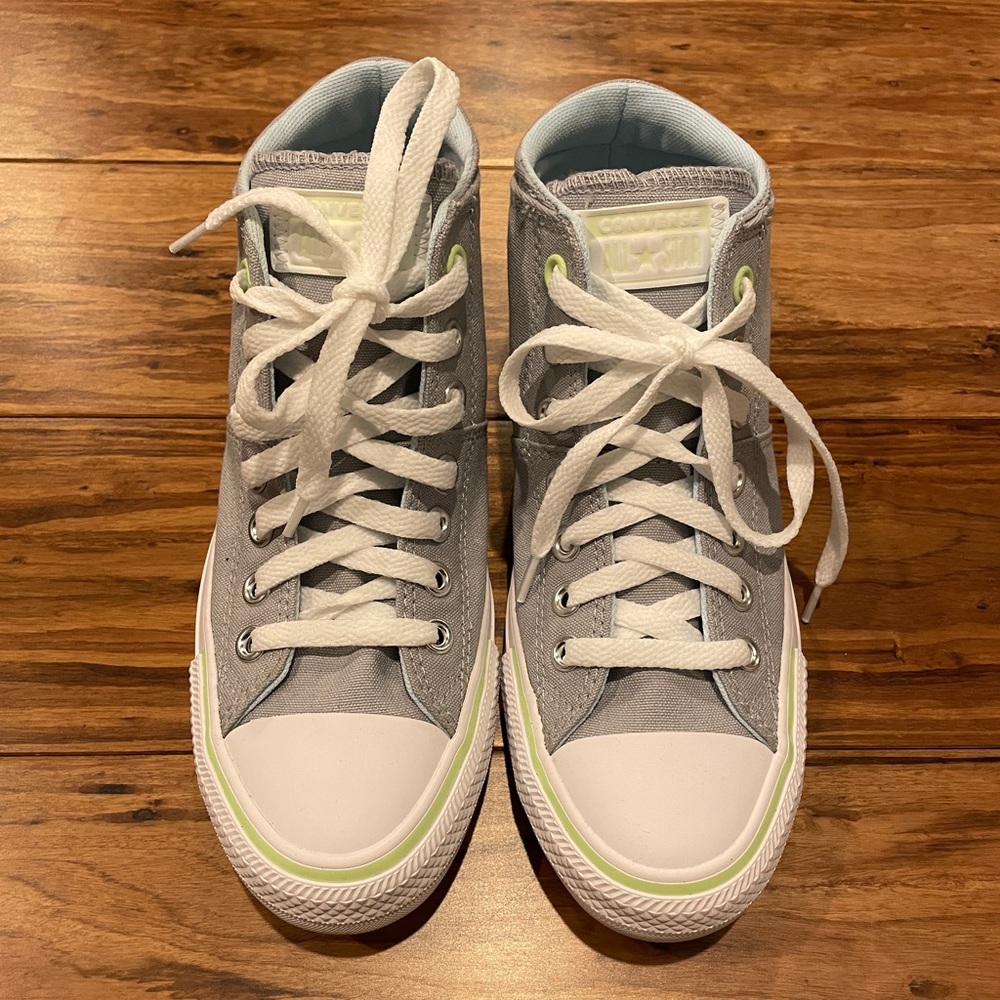 Women’s Converse
